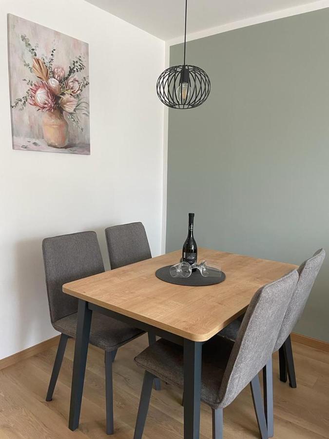 Apartman Stela Knin Buitenkant foto